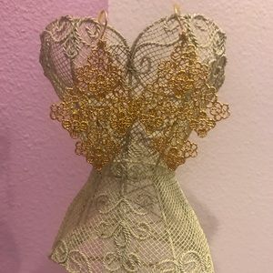 Stella and Dot Chantilly Lace earrings